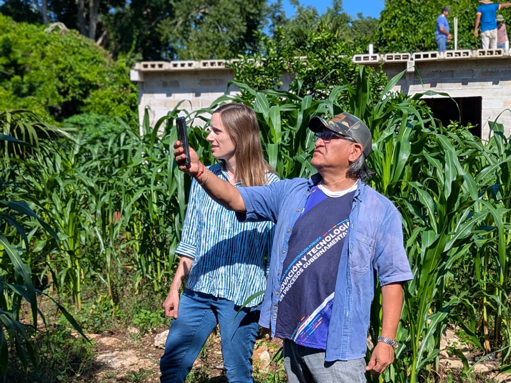 SCUs Maia Dedrick shares the first iteration of the MayanRoots app with consultant Professor Adolfo Iván Batún Alpuche, a Maya archaeologist at the Universidad de Oriente in Yucatán, Mexico.