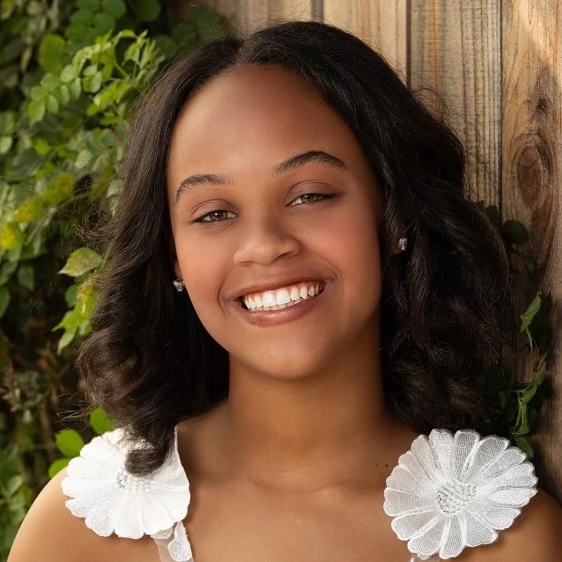Student Fellow Image: Chloe Bryant