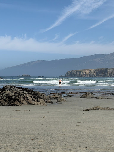 A photo of the ocean.