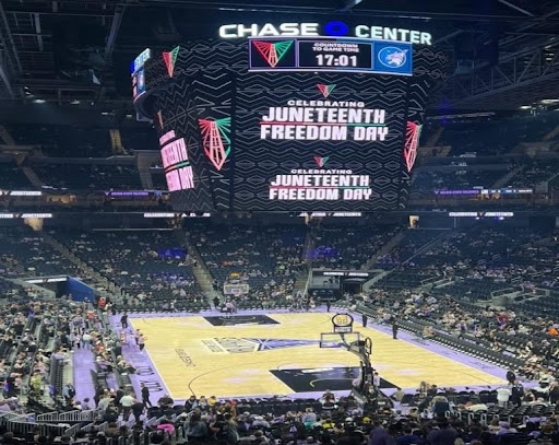 A photo of Chase Center.