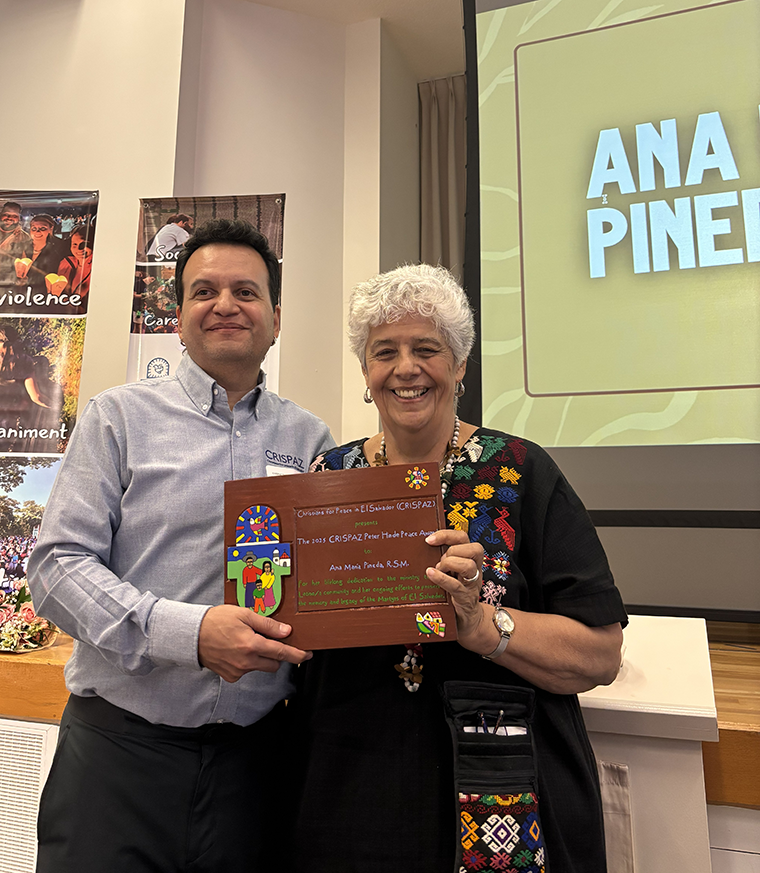 Francisco Mena, CRISPAZ Executive Director, Ana María Pineda