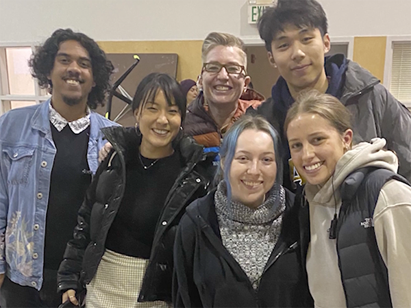 Nico Opper and five students
