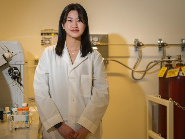 Sam Lei in lab