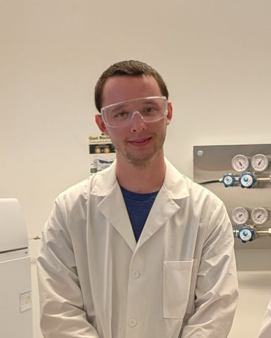 Andrew Schatz in the lab.