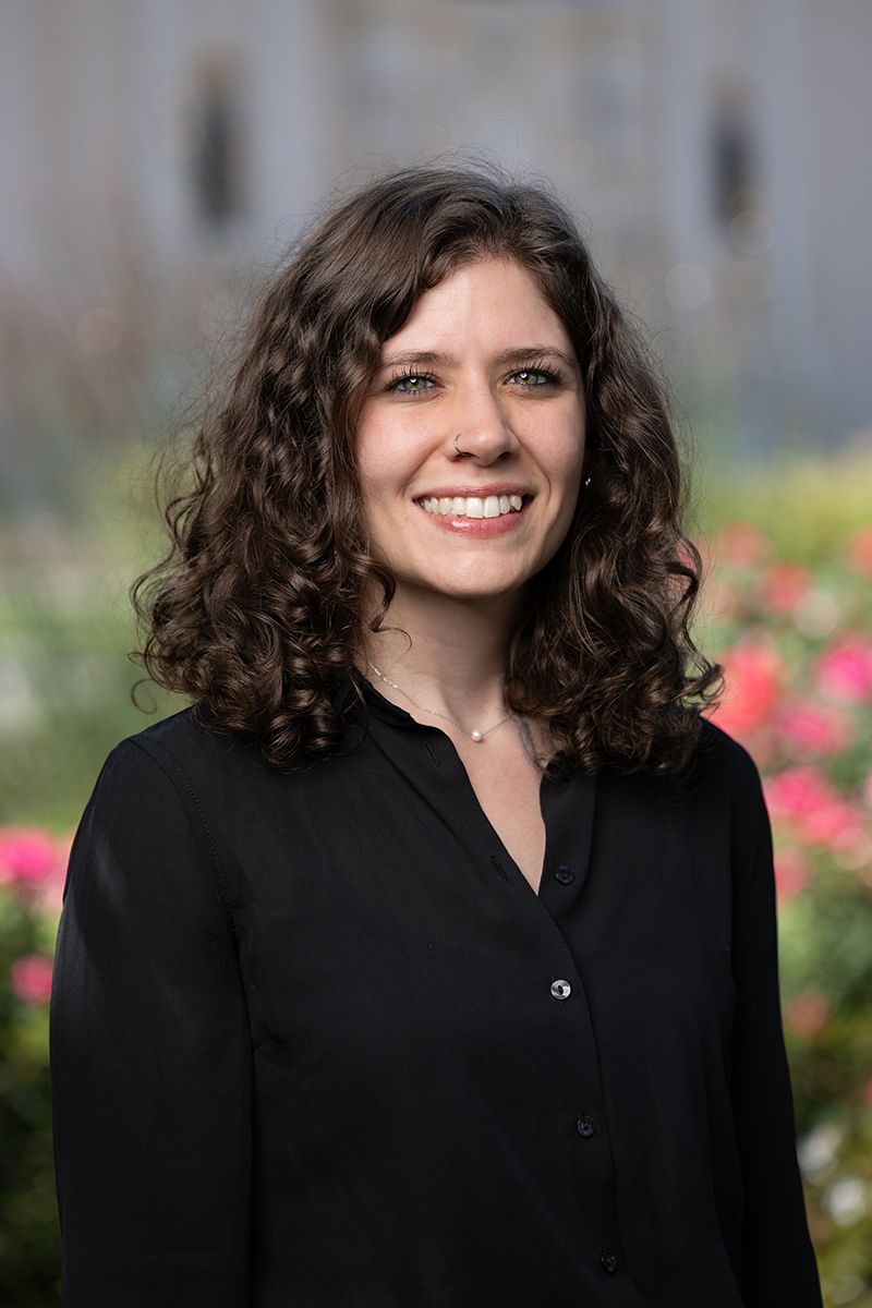 Elizabeth Kelley headshot