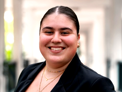 Ainsley Zapata headshot