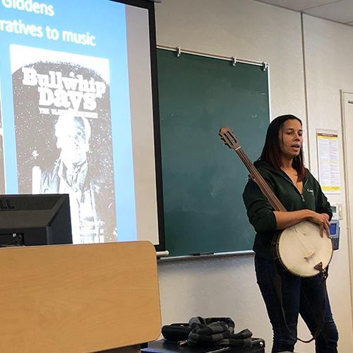 Rhiannon Giddens visited Nancy Ungers US Womens History class