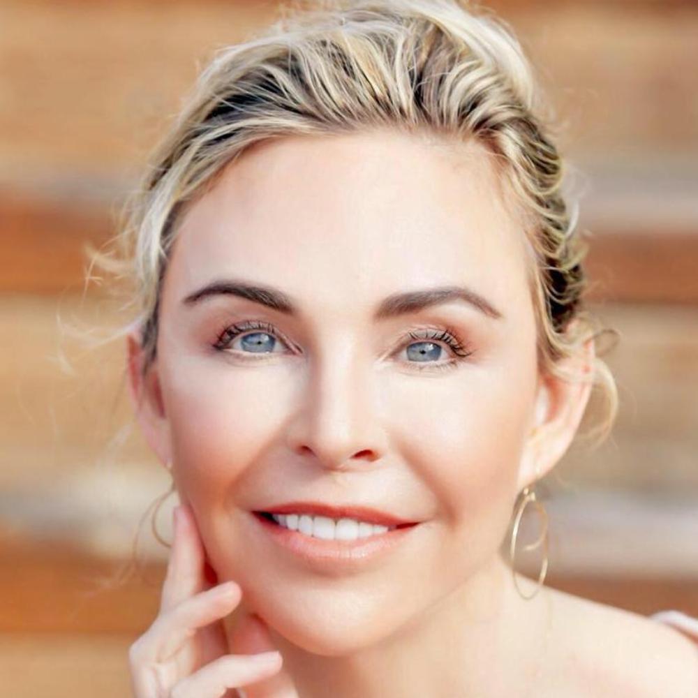 Shauna Shapiro Beauty Shot V 1