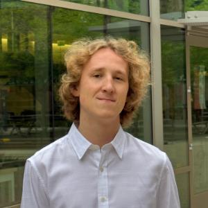 Aris Ozark, a 2025-26 Hackworth Fellow at the Markkula Center for Applied Ethics.