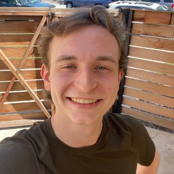 Diego Gonzalez Terminel; a 2022-23 Hackworth Fellow with the Markkula Center for Applied Ethics