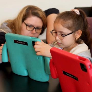 Thriving Neighbors iPad Program