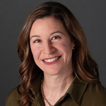Lindsay Mazotti square headshot