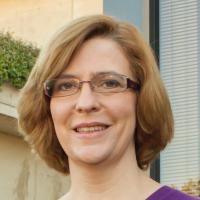 Jennifer Ernst, EMBA 05