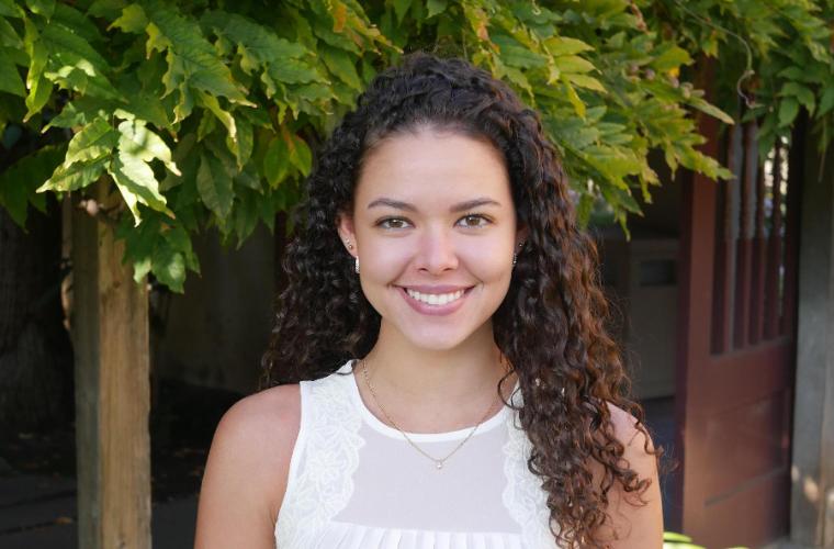 Regina Howson '22, Finance Major