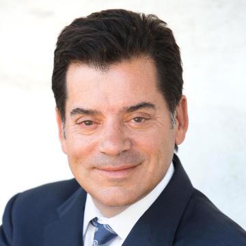 Mike Silva headshot square