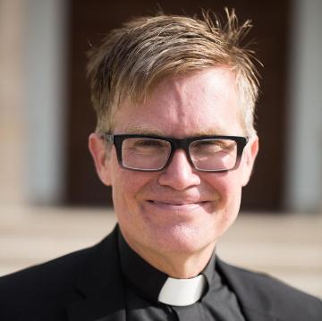 Fr Joseph Kraemer SJ image link to story