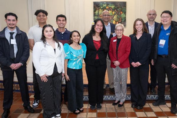 Group photo of SVPSF Scholars Fellows 