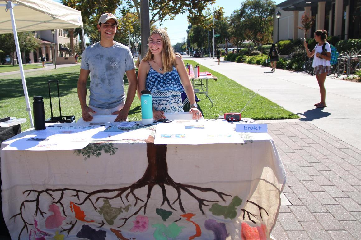 Student organization Environmental Action tabling at Campus Sustainability Day
