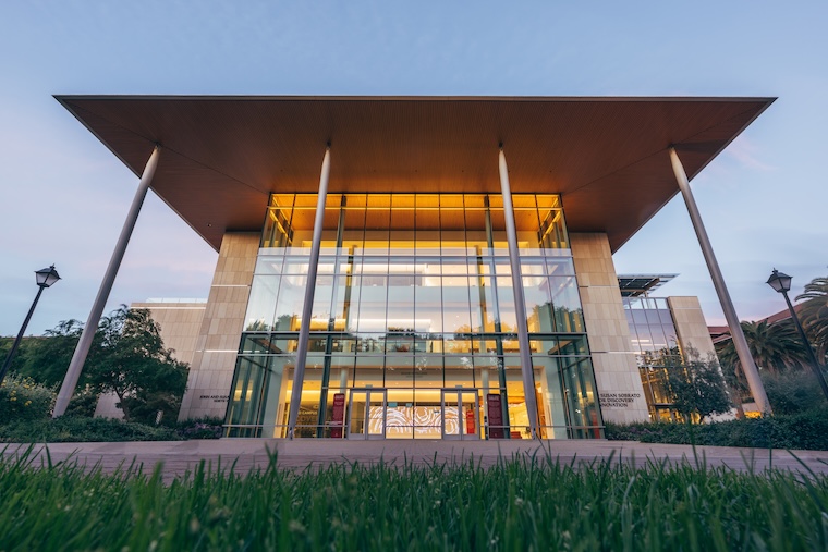 Sobrato Discovery and Innovation Building at dusk