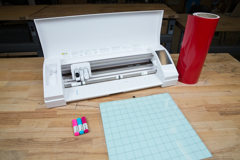 Silhouette Cameo Vinyl Plotter and supplies