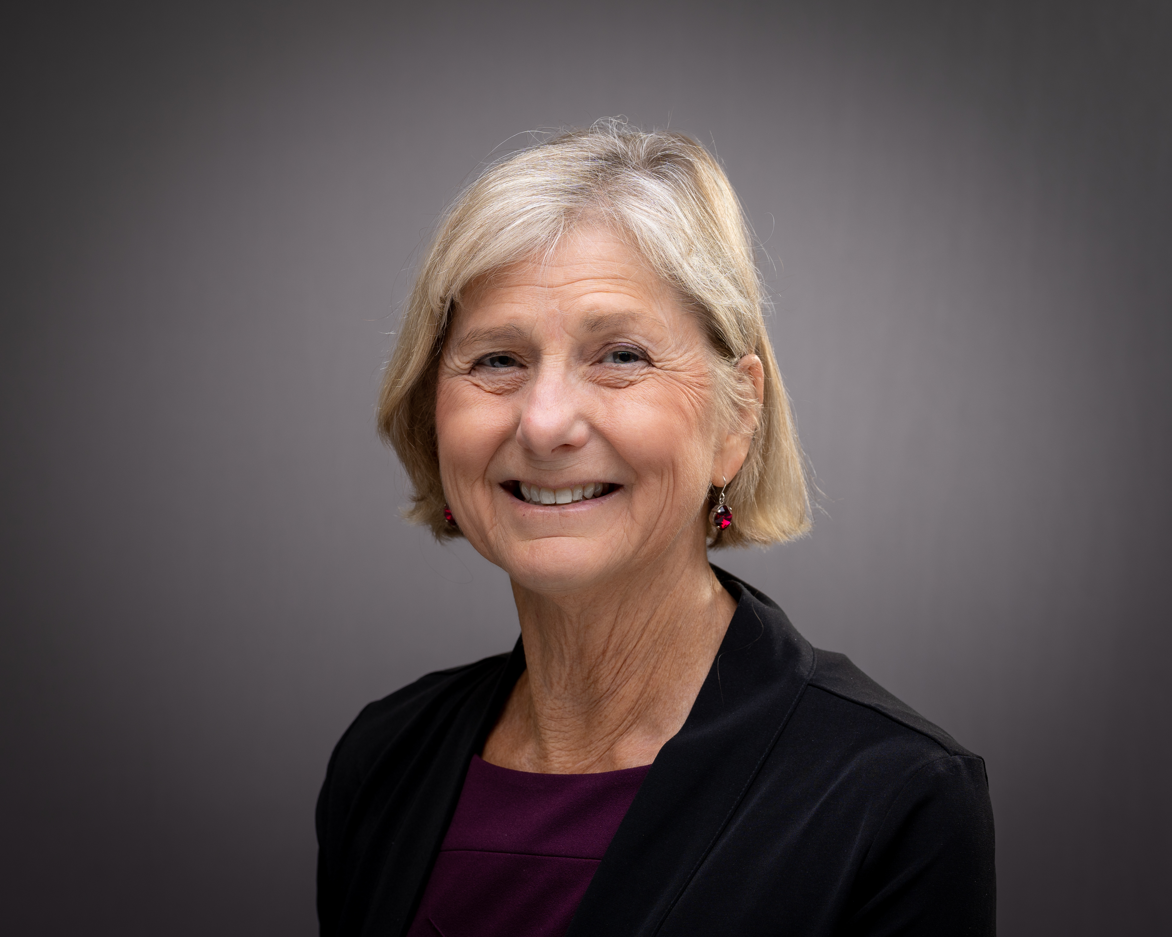 Dean Elaine Scott, School of Engineering image link to story
