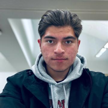 A photo of engineering student Gerardo Aguayo Quezada